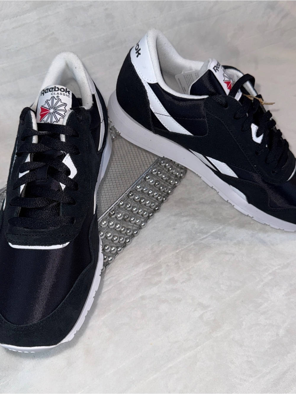 Reebok Classic Nylon Black White Men’s 11.5 NWT Running Sneakers style 100009273 - Picture 14 of 17